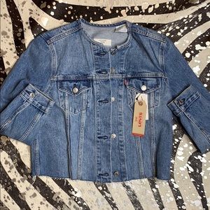 Levi’s altered trucker cropped jean jacket NWT
